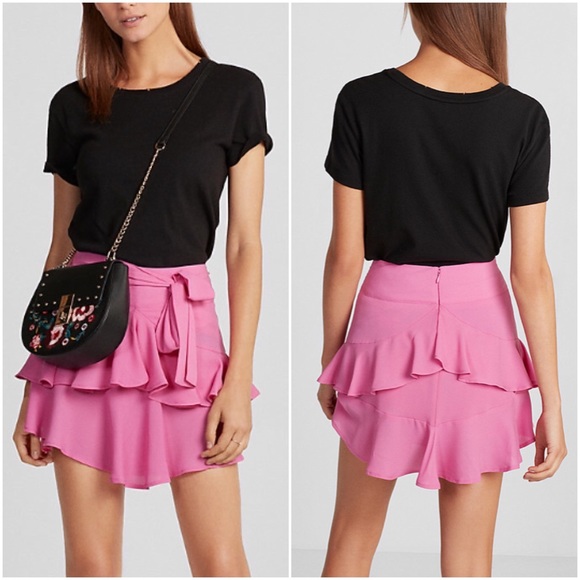 π High Waisted Ruffle Mini Skirt π - Picture 4 of 4